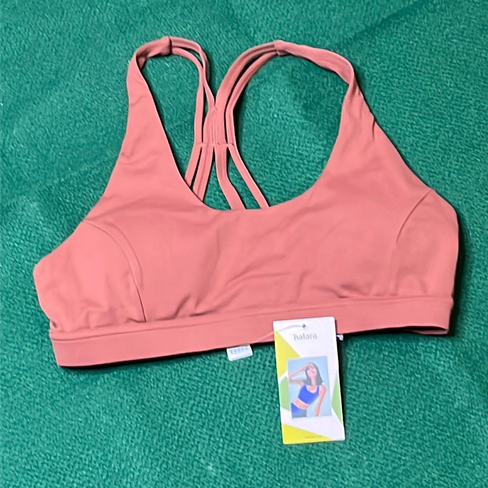 Halara NWT workout /yoga/ relaxing / top